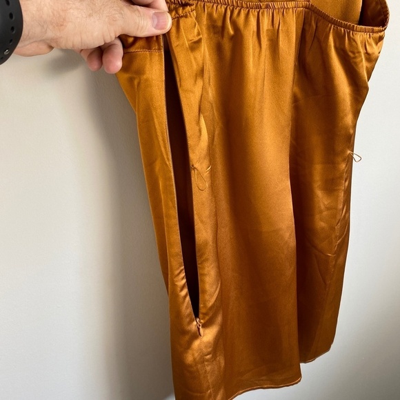 Abercrombie‎ & Fitch NWT Women's Golden Brown/Orange Satin Camisole Top Size MP - Picture 7 of 16